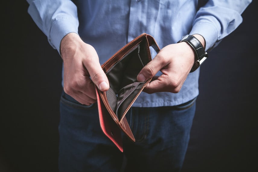 Americans are depleting their savings